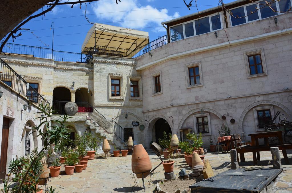 Caravanserai Cave Hotel Göreme Exterior foto