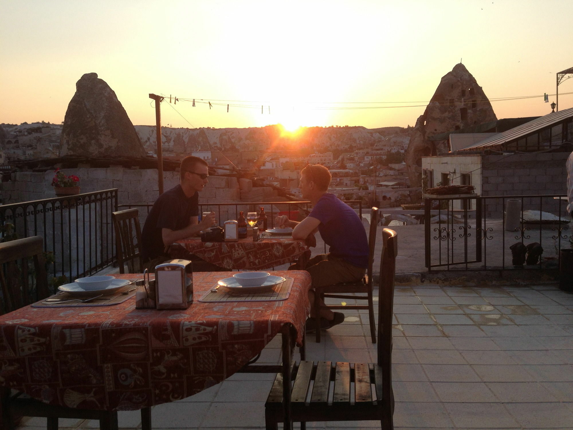 Caravanserai Cave Hotel Göreme Exterior foto